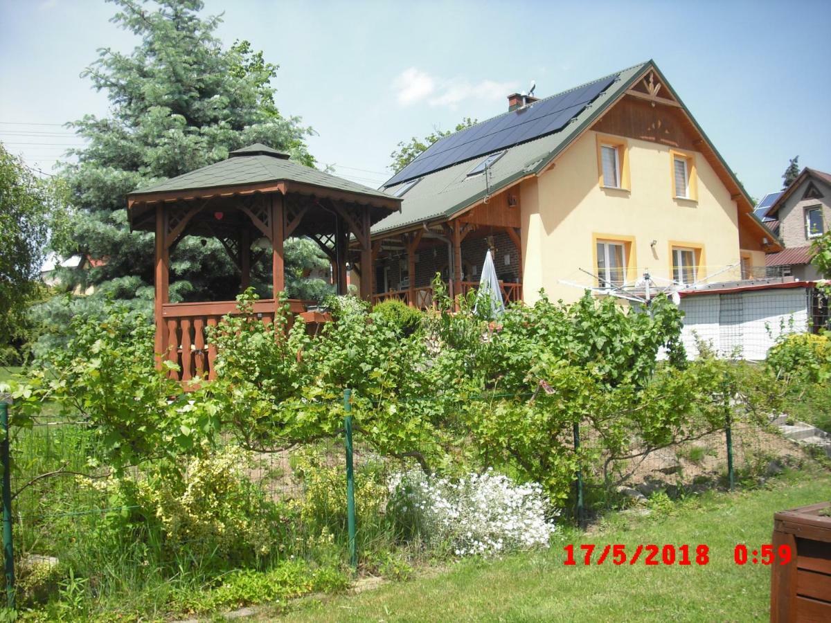 Domek Hana Villa Радков Екстериор снимка